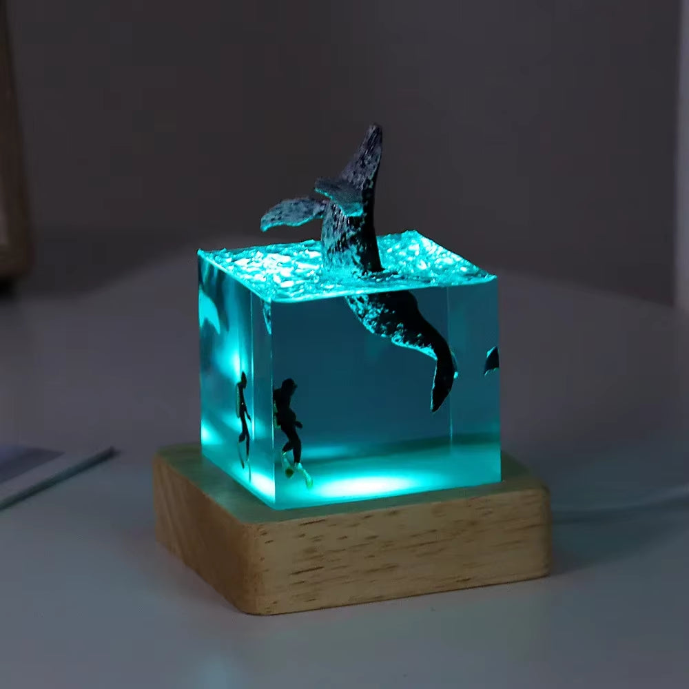 Seabed World Organism Resin Table Light Art Decoration Lamp Shark Sunken Ship Theme Night Light USB Charge Creative Night Light